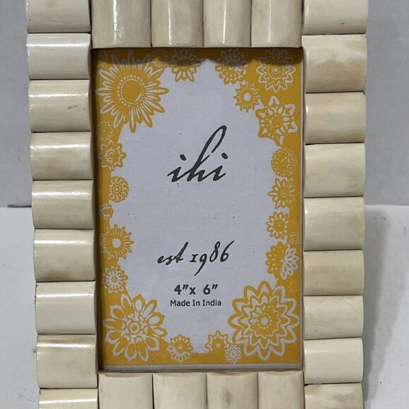 Beautiful Ihi Picture Frame White Tile And Wood Boho Chic 4x6 Minimalist - Picture 2 of 5